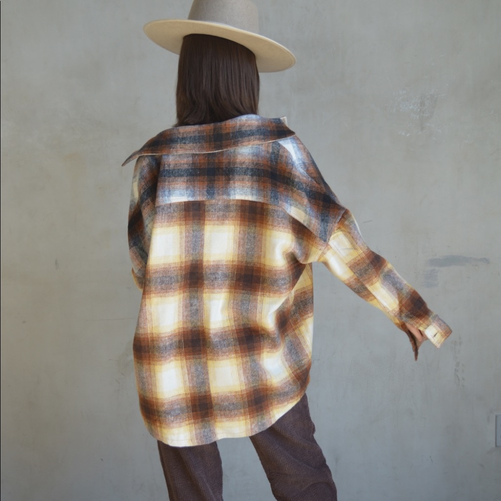 Lake Tahoe Flannel Button Up Jacket - Picture 6 of 10